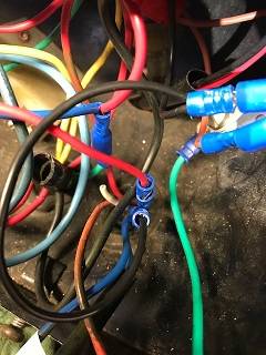 faisceaux secondaire klaxon clignotants feux de route feux de croisement